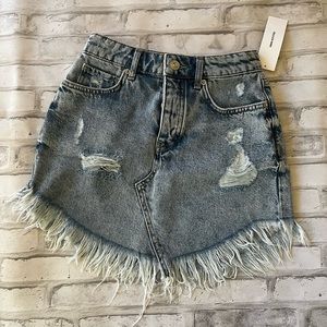 🆕 Cute Fringe Mini Skirt ✨